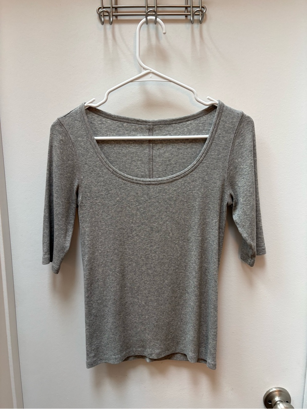 Everlane Rib Scoop Neck Tee